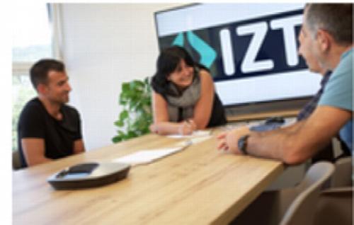 IZT IKT zerbitzuen kooperatiba bat da, 2005etik erakundeei eraldaketa digitalean laguntzen diena, aholkularitza, aplikazioen garapena, informazio sistemak, cloud, segurtasuna, mantentze lanak eta soluzio teknologiko integralak eskainiz, euskarazko ar