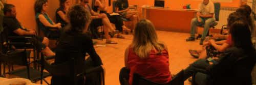 Prestakuntza zerbitzuak, gizarte eraldaketarako hezkuntza, talde dinamizazioa, aholkularitza, ikerketa, feminismoa, ekoizpen eta kontsumo arduratsua, bidezko merkataritzako produktuen salmenta eta espazioak alokatzeko zerbitzua.